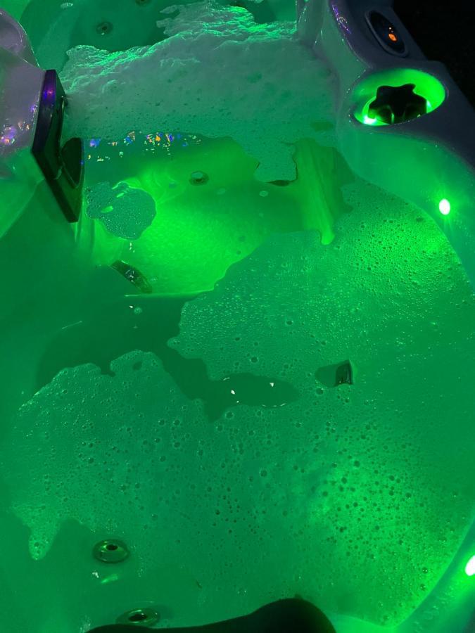 Bankhead Accommodation With Hot Tub Aberdeenshire Gamrie Exterior photo