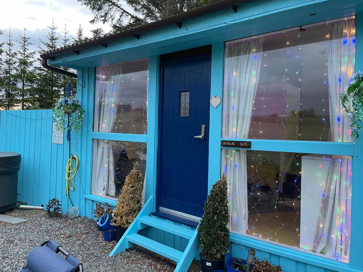 Bankhead Accommodation With Hot Tub Aberdeenshire Gamrie Exterior photo